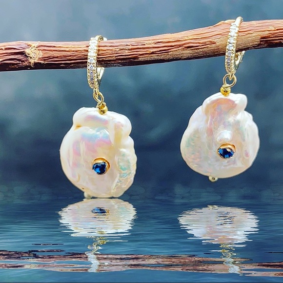 Anthropologie pearl earrings December Birthstone - Picture 3 of 8